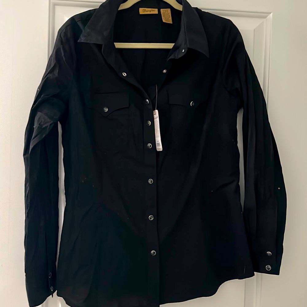 Wrangle button down